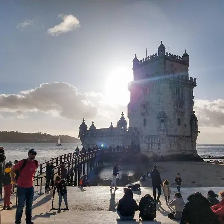 بيت ضيافة Room In Apartment - Theorynomadrooms Family Up One - Center Lisbon *